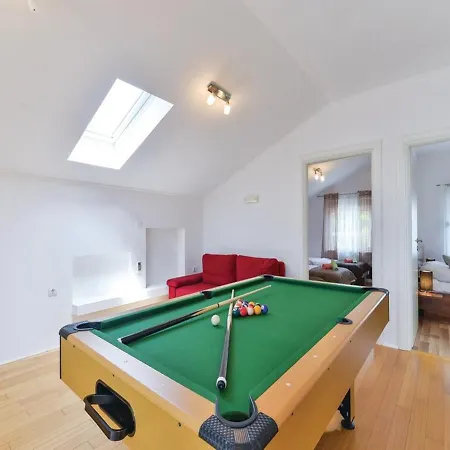 Xxl Gega With Pool, Jacuzzi *