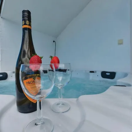 Xxl Gega With Pool, Jacuzzi Villa *