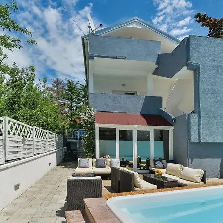 Villa Xxl Gega With Pool, Jacuzzi